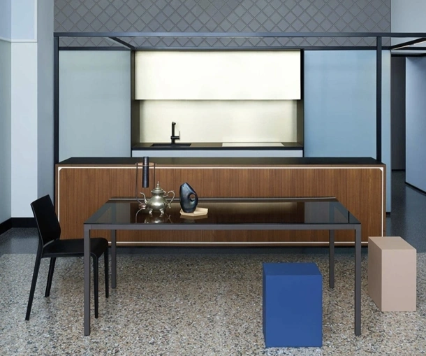 Tavolo Helsinki 30 in vetro di Desalto