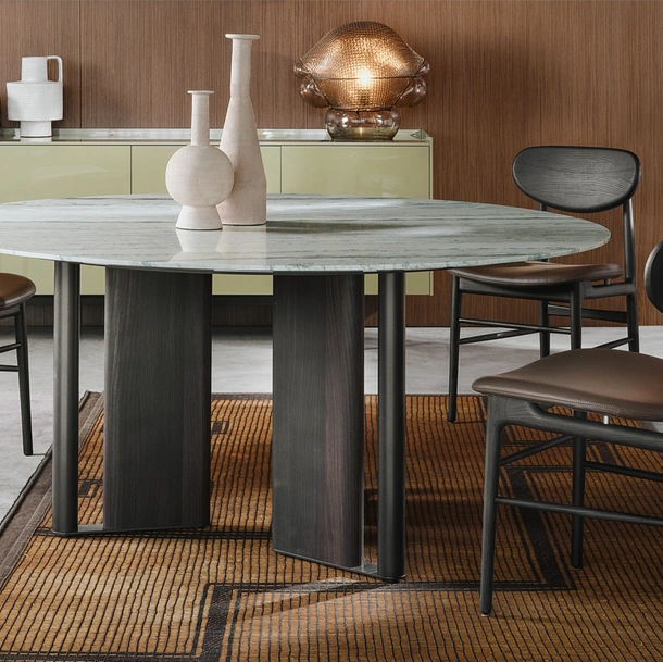 Tavolo In-Between con top in marmo di Lema