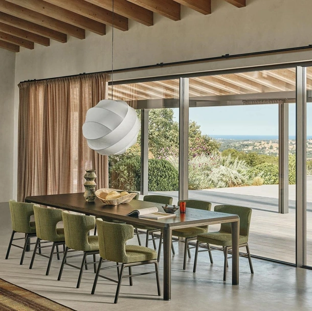 Tavolo Kobo in legno di Flexform