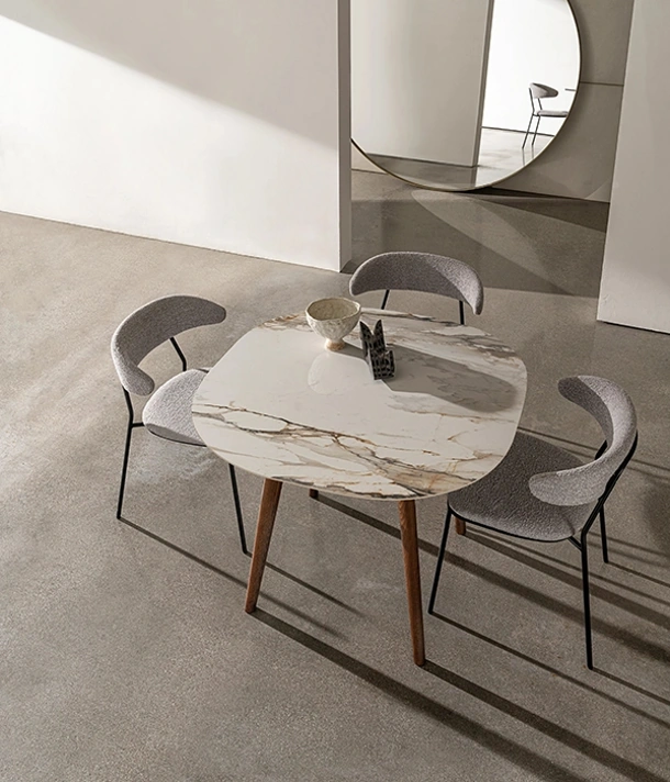 Tavolo Lewood shaped di Sovet