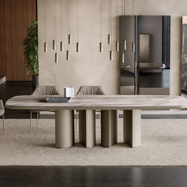 Tavolo Plai con top in ceramica king di Eforma