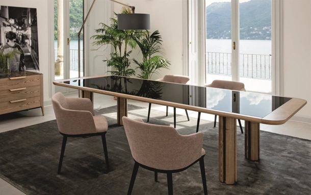 Tavolo Quadrifoglio in legno con top in cristallo retrolaccato Porada