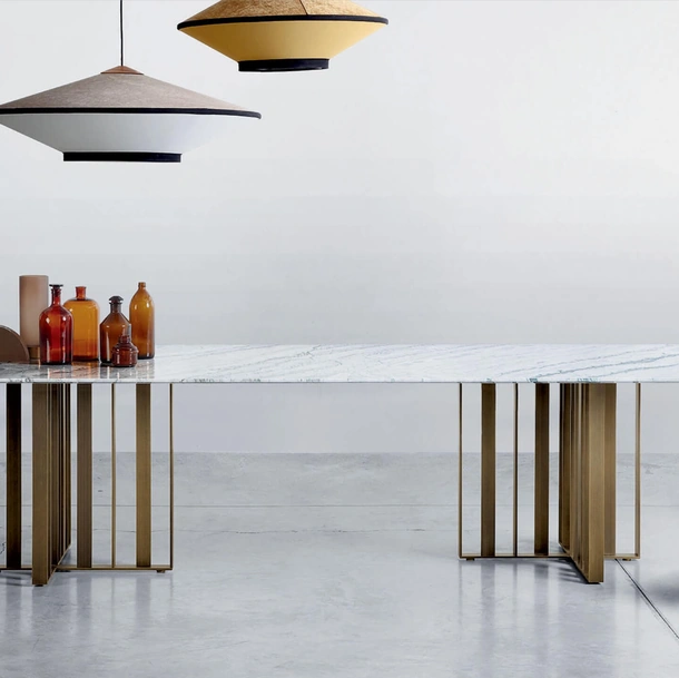 Tavolo con top in marmo Shade di Lema