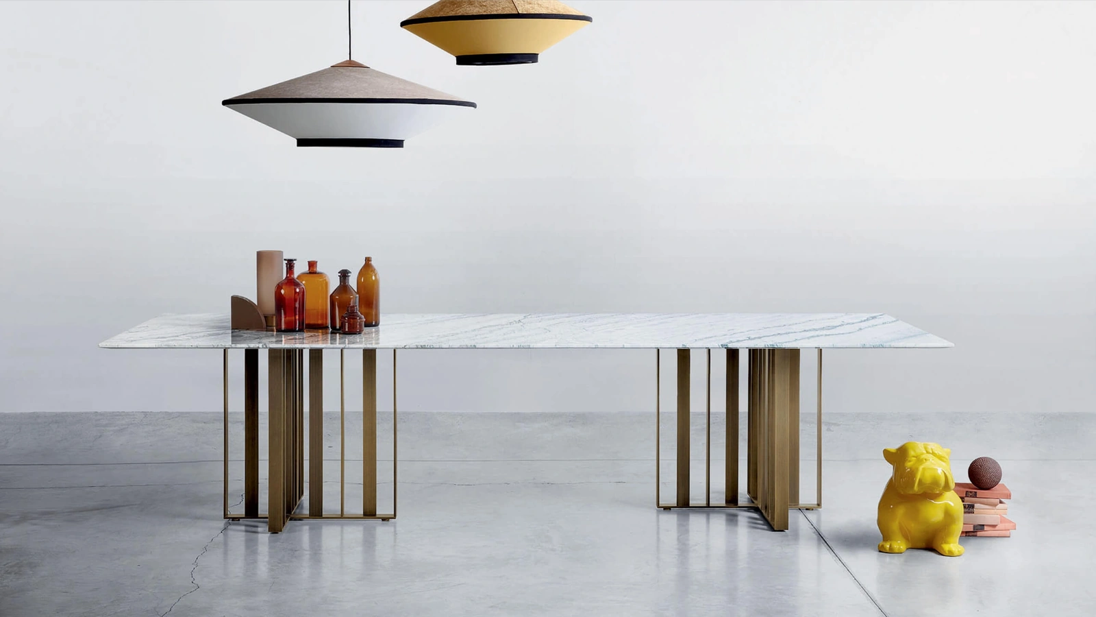 Tavolo con top in marmo Shade di Lema