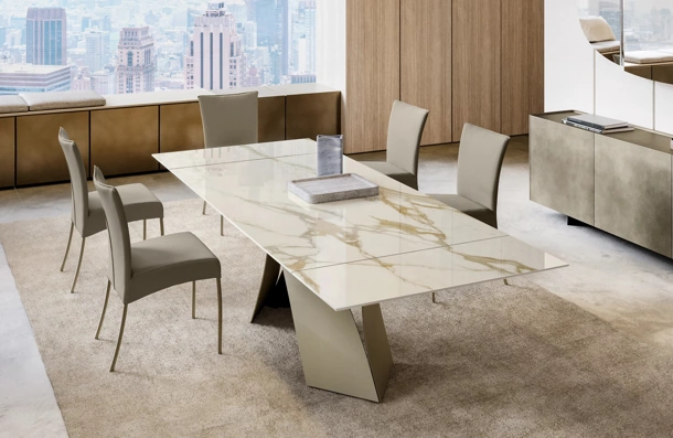 Tavolo allungabile Twist con top in ceramica di Eforma