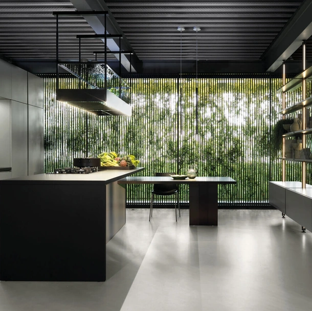 Cucina Design con isola Lain Project 6 in laccato Ottanio di Euromobil