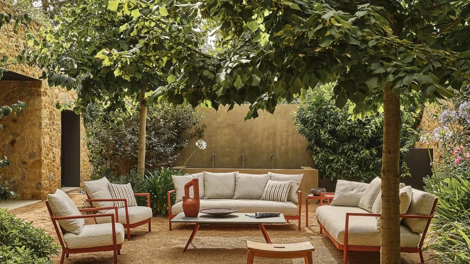 Divano in alluminio Camargue di Flexform