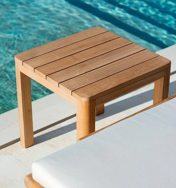 Tavolino Clay in Teak di Ethimo
