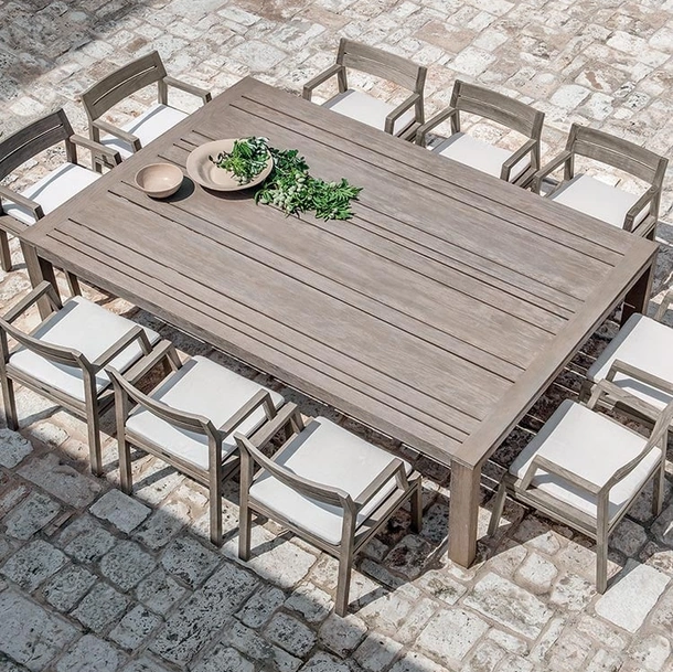 Poltroncina e Tavolo Costes in Teak di Ethimo