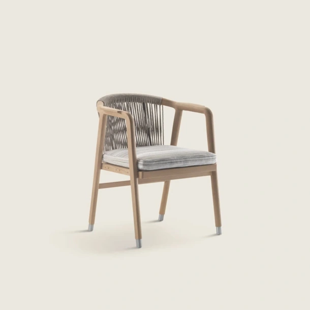 Sedia Crono Outdoor in legno massello e corda intrecciata di Flexform
