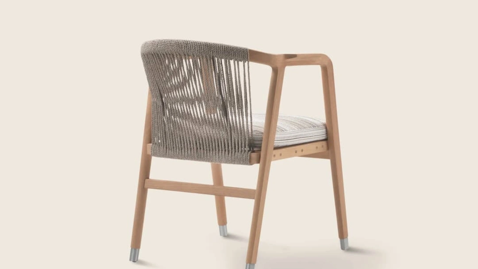 Sedia Crono Outdoor in legno massello e corda intrecciata di Flexform