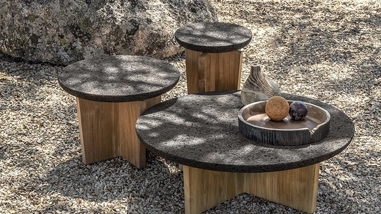 Tavolino Cross Coffee Table in Teak con piano in sughero di Ethimo