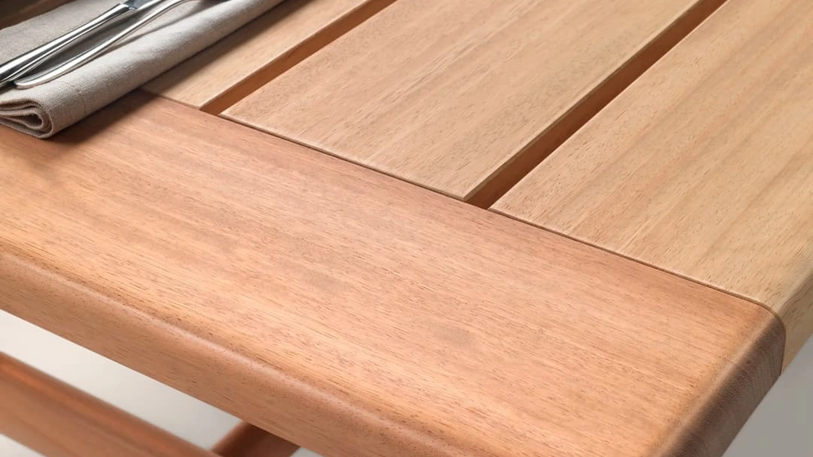 Tavolo in legno Desco Outdoor di Flexform