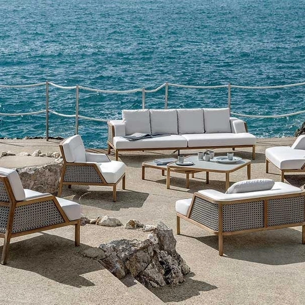 Salotto da esterno Grand Life in Teak e Rope Light di Ethimo