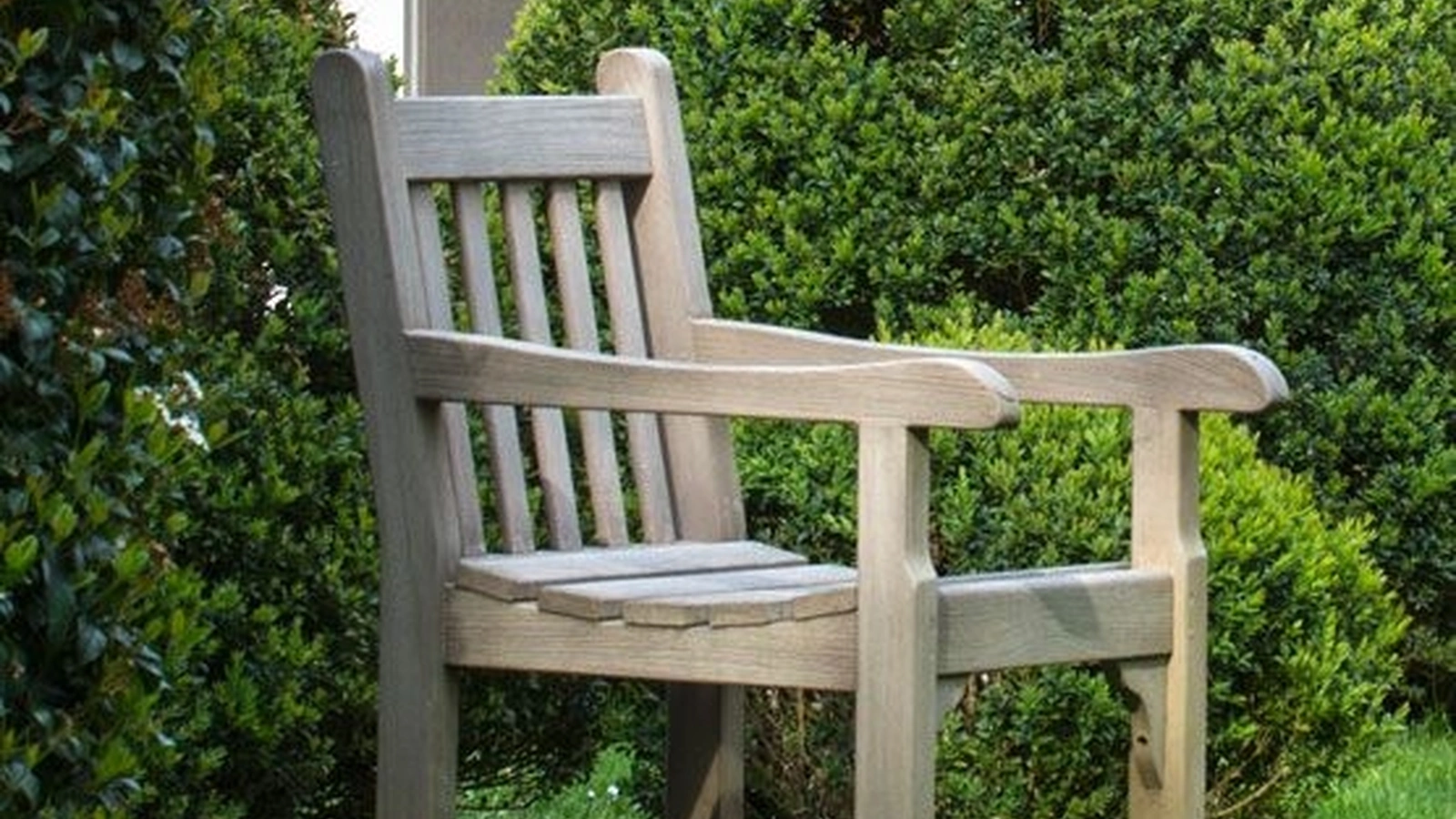 Poltroncina Notting Hill in Teak di Ethimo