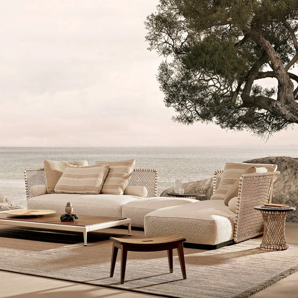 Divano Oasis in metallo incordato di Flexform