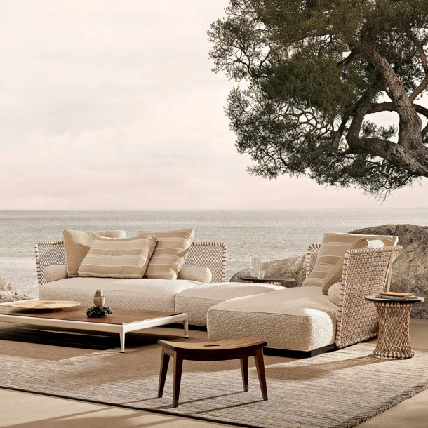 Divano Oasis in metallo incordato di Flexform