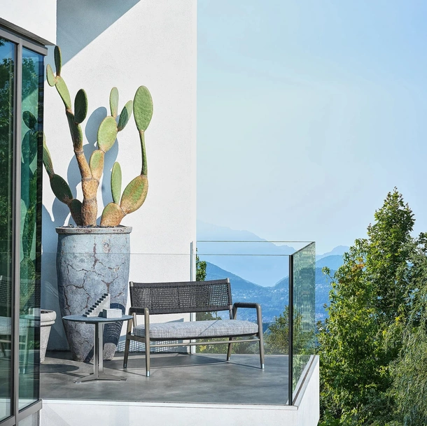 Divano in legno Ortigia Outdoor di Flexform
