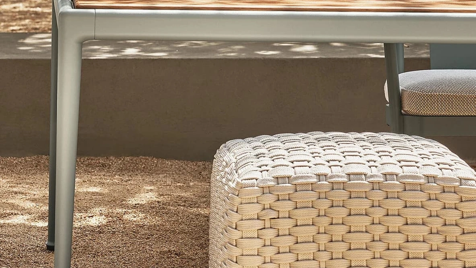 Pouf in fibre di polietilene Phuket di Flexform