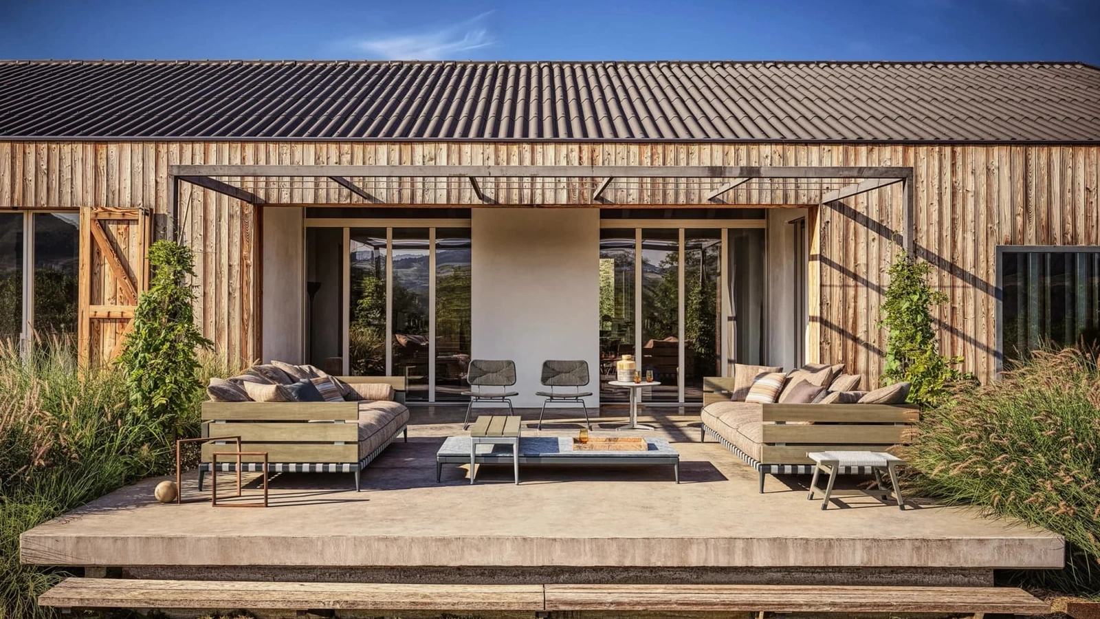 Tavolino Pico Outdoor in pietra o legno di Flexform