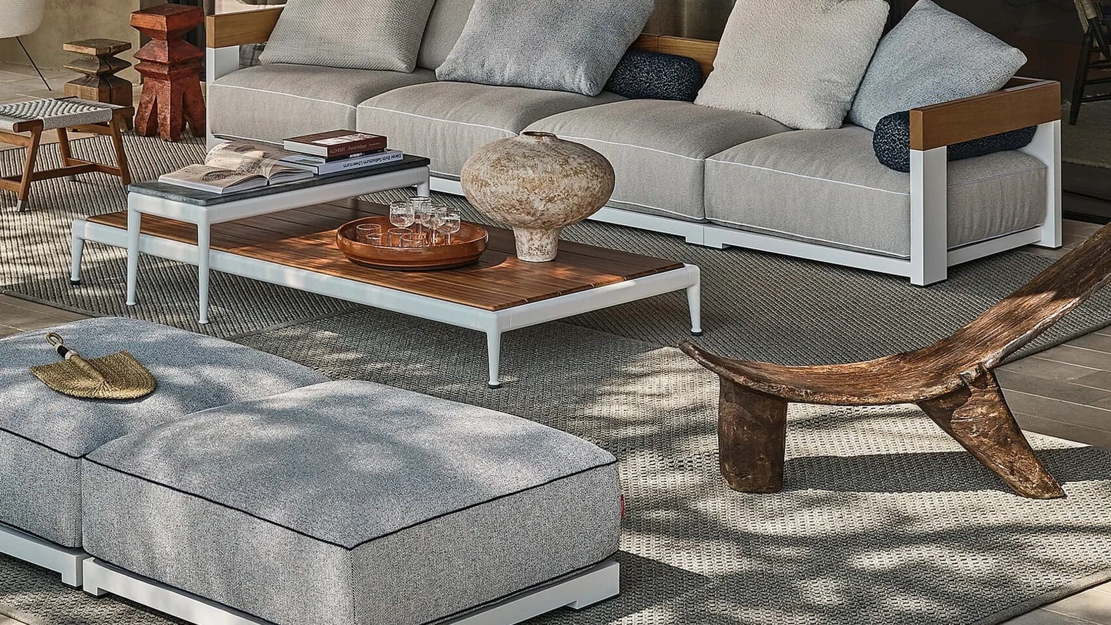 Tavolino Pico Outdoor in pietra o legno di Flexform