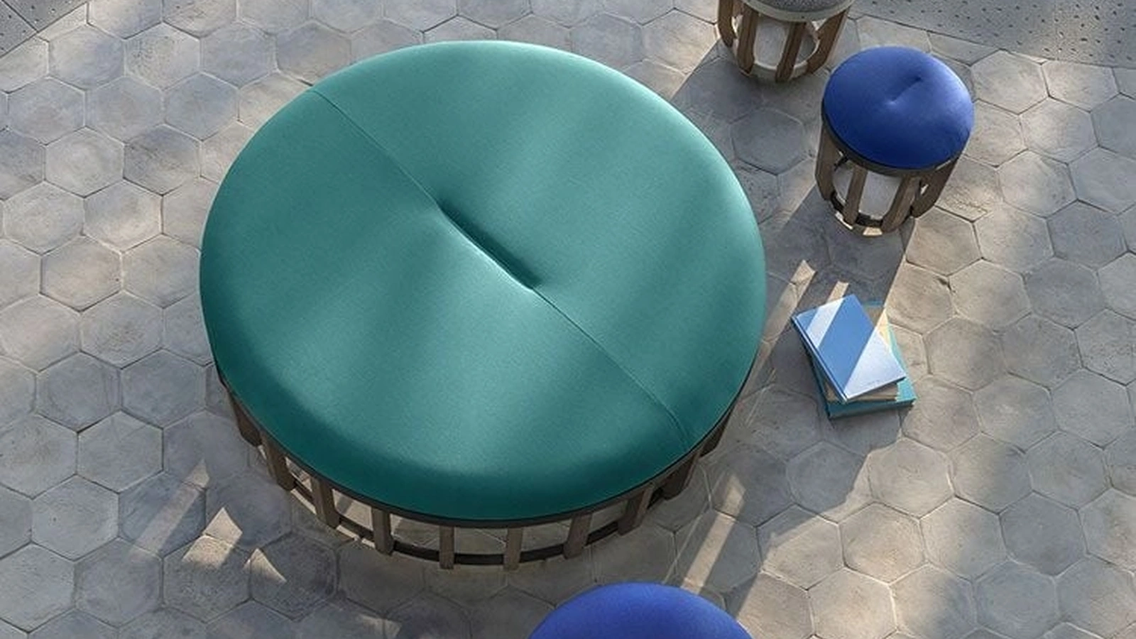 Pouf Swing in tessuto con base in alluminio di Ethimo
