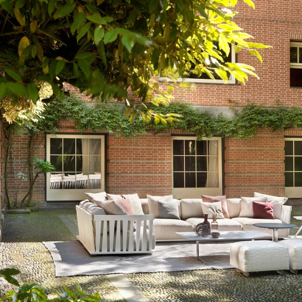 Divano in legno Zante di Flexform