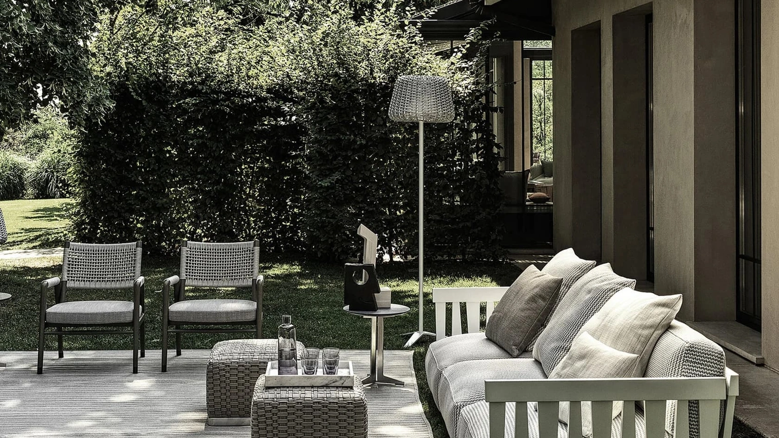 Divano in legno Zante di Flexform